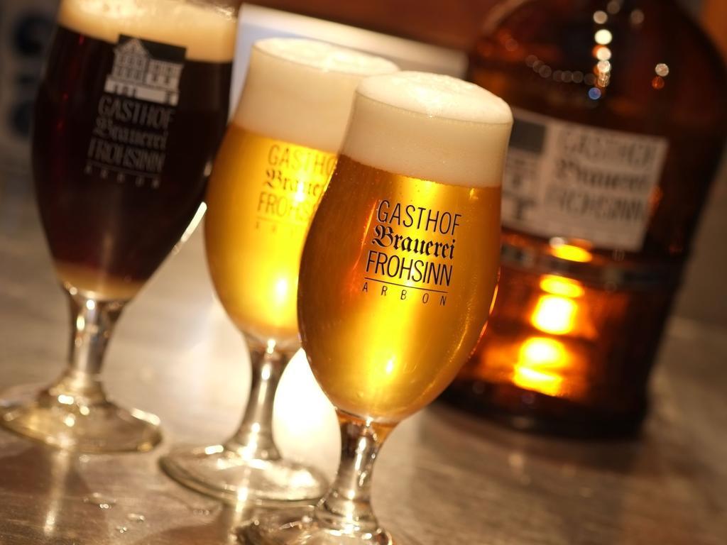 Hotel Brauerei Frohsinn อาร์บอน ภายนอก รูปภาพ